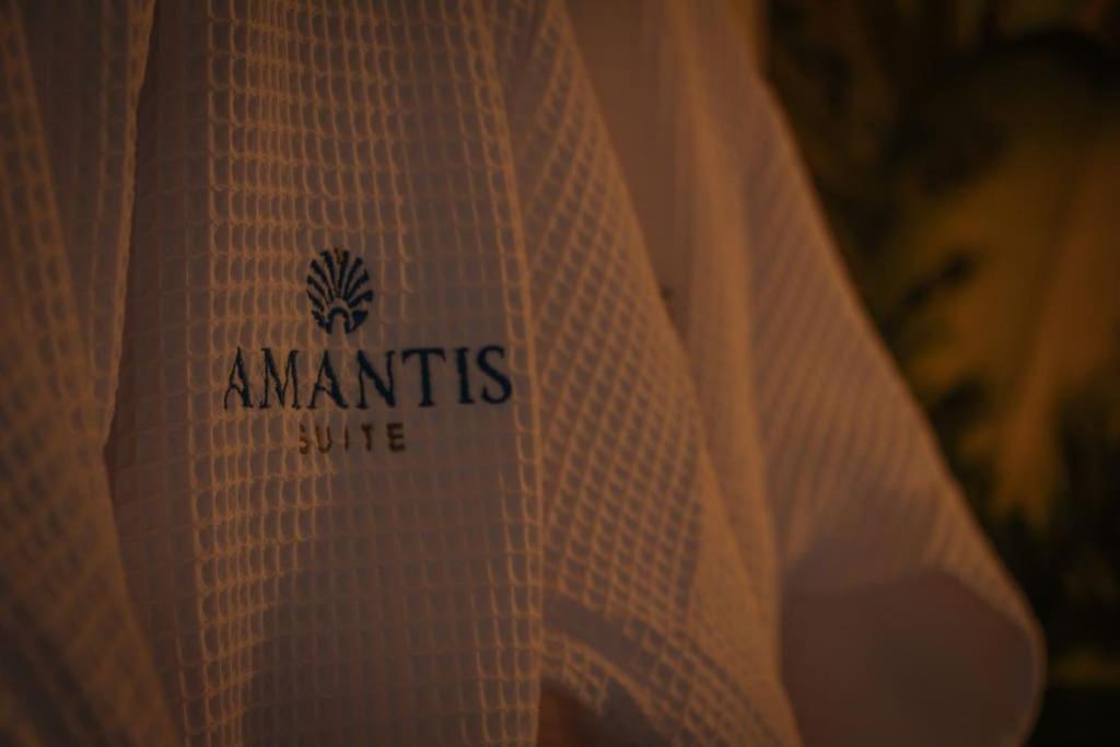 Suite Luxueuse Jacuzzi Suite Amantis By Noma Сен-Шамон Экстерьер фото